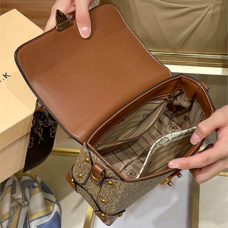 Lichte luxe merk dameshandtas  - Women Bags High End Brands recensie en prijs