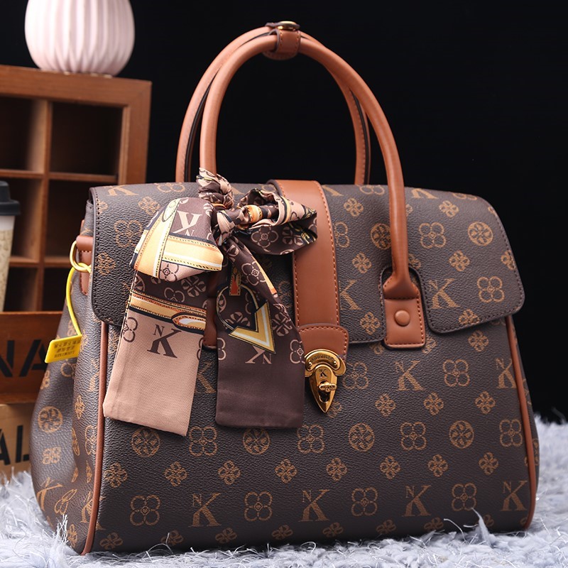 Lichte luxe merk damestas 2025 - Women Bags High End Brands recensie en prijs